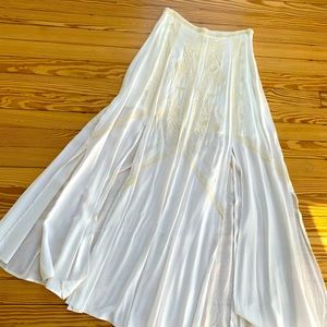 White maxi skirt